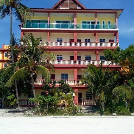 Melati Tanjong Beach Resort Pantai Cenang  Extérieur photo